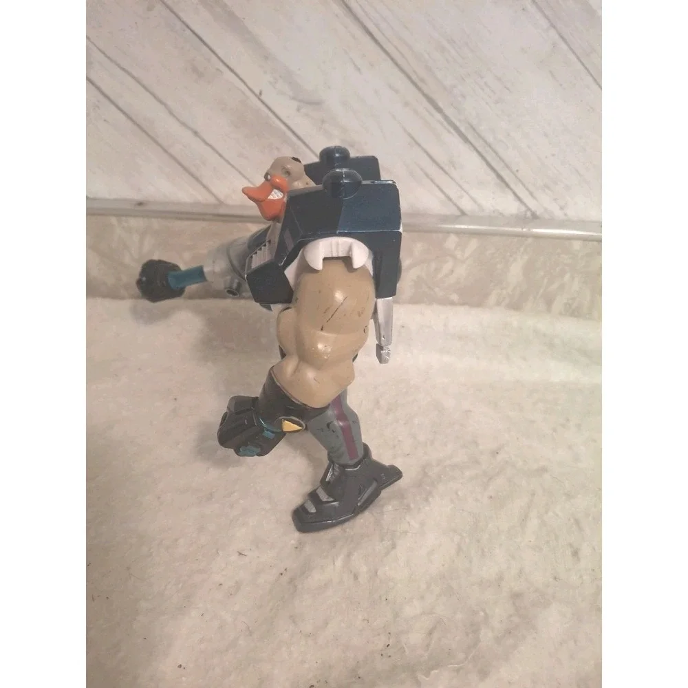 Vintage 1996 Mighty Ducks Nitro Fist Grin Action Figure Toy Punching